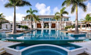 Resorts & Private Villas