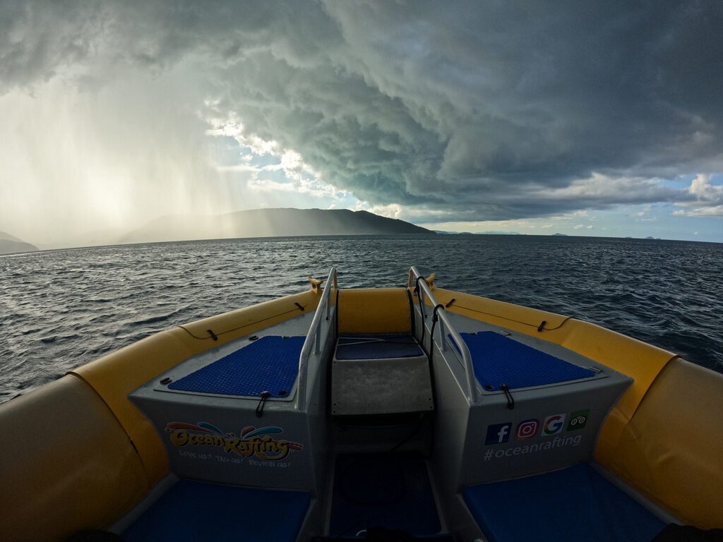 Whitsundays boat 